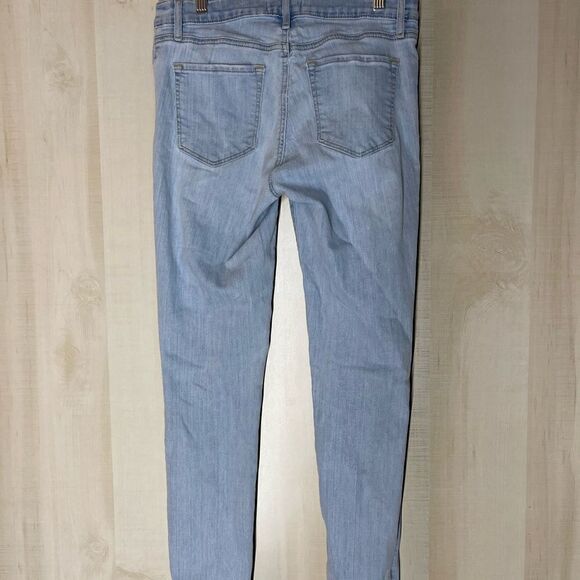 Loft‎ modern skinny crop faded light wash denim jeans, size 27 - Picture 4 of 16